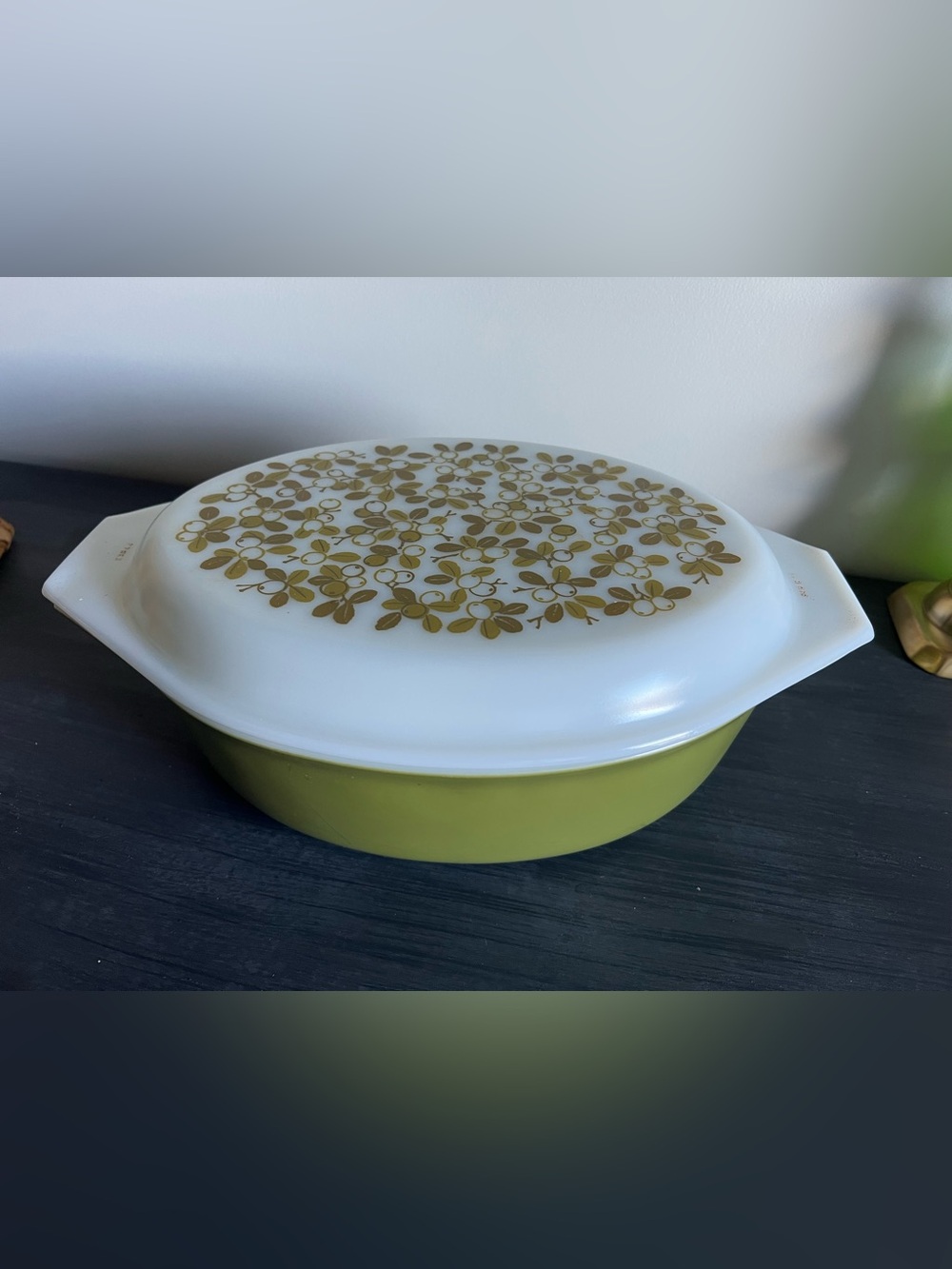 Vintage Pyrex Verde Olive Green 2 1/2 Qt Casserole Dish